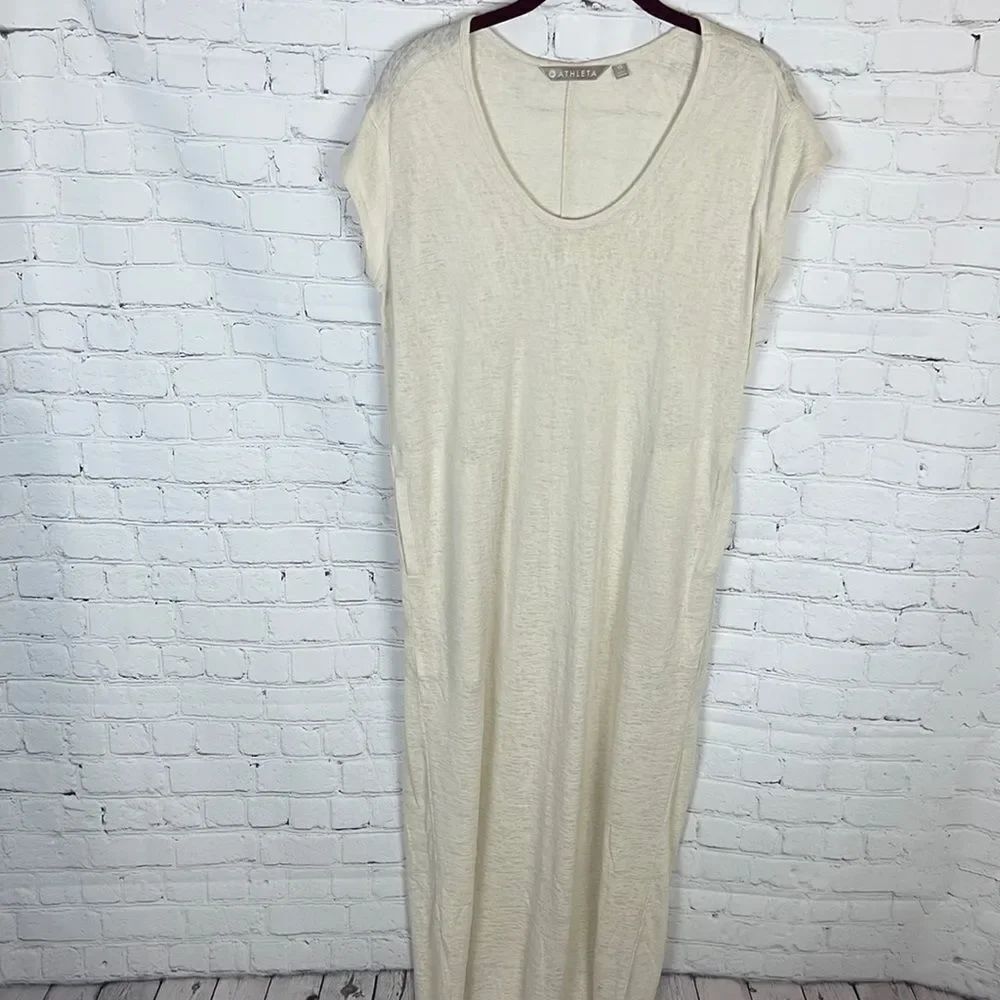 Athleta Cream Relaxed Fit Maxi Dress
